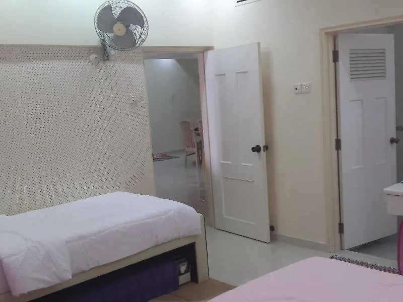 Indah Samudra Condominium Johor Bahru 3*,